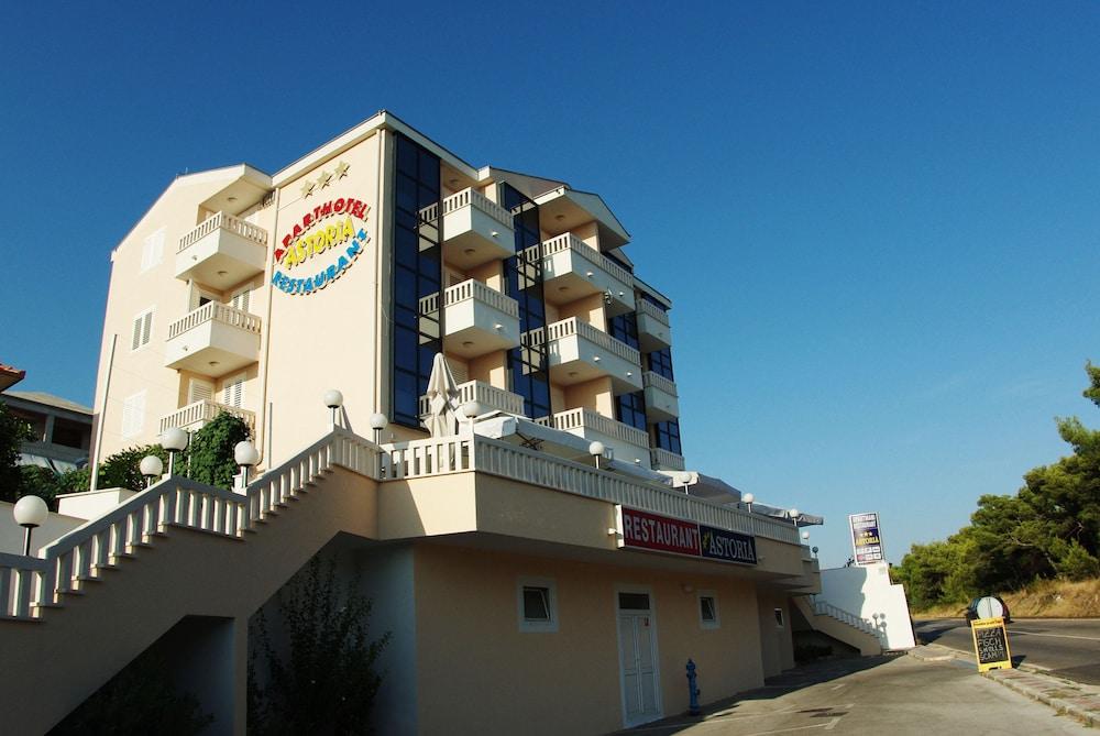 Apartment And Astoria Seget Vranjica