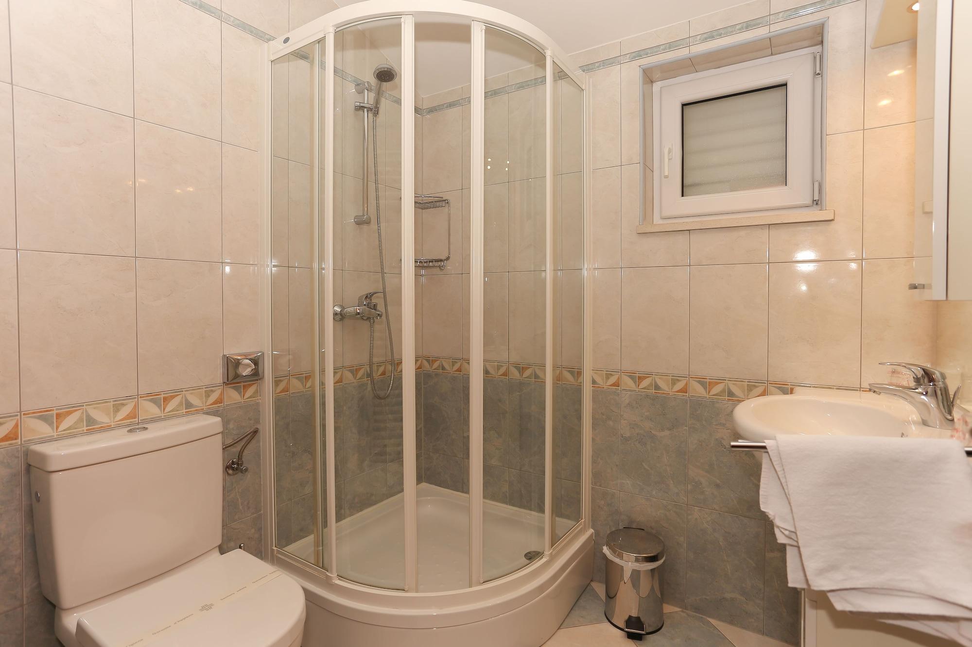 And Astoria Appartement Seget Vranjica